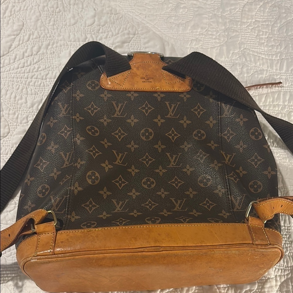 Vintage Louis Vuitton Brown Monogram MM Backpack - Picture 2 of 15
